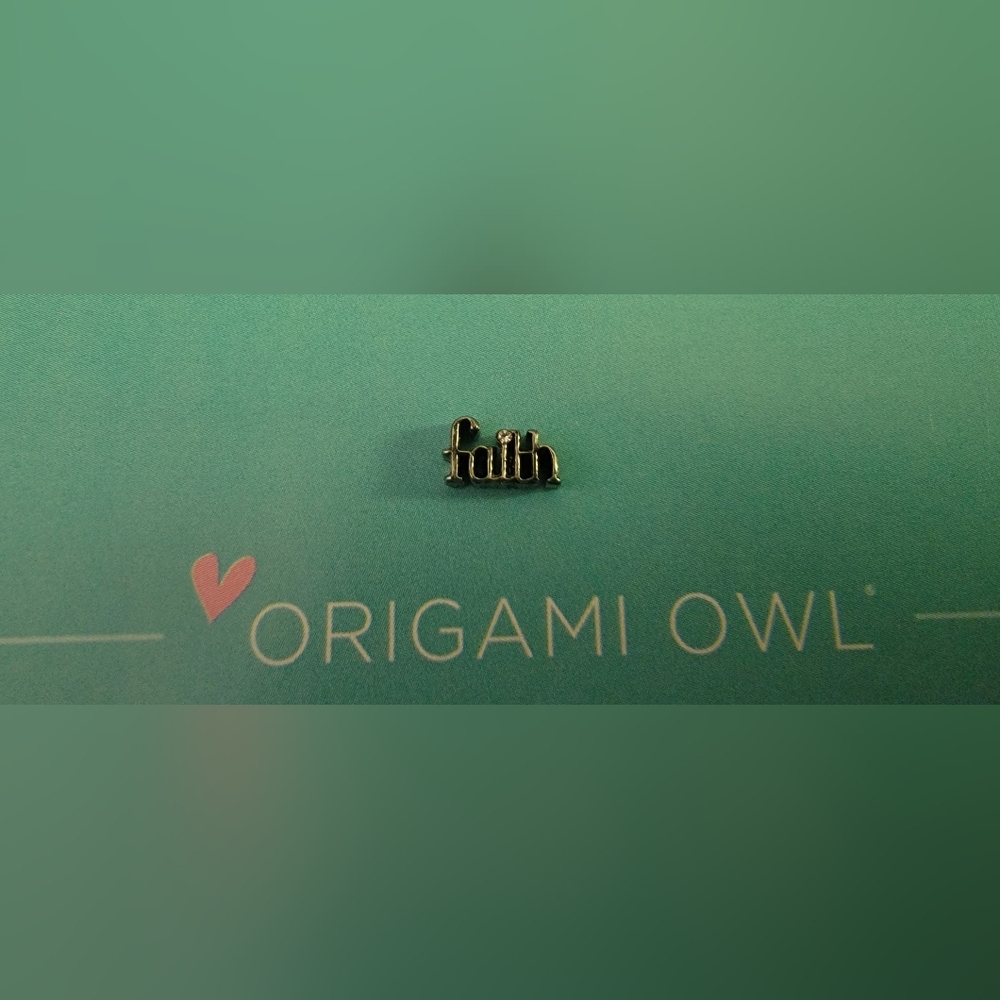 Origami Owl "Faith" charm